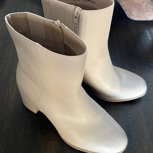 a new day Janelle Boots